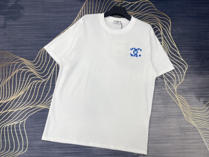 稀少 シャネル コピーおすすめ 2024春夏新作刺繍ロゴラウンドネック半袖Tシャツ2色