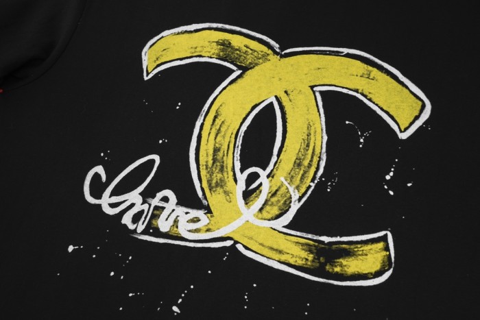 超奇跡の入荷☆ シャネル コピー 2024 SSカラーフリンジダブルリングプリント半袖Tシャツ