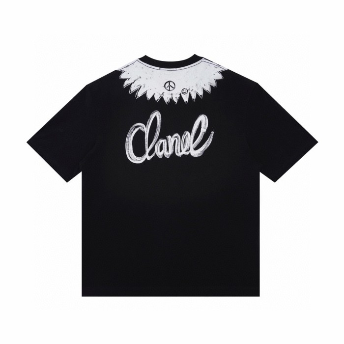 一目惚れ♪ シャネル コピーおすすめ アルファベットロゴプリントペアルッククルーネック半袖Tシャツ2色
