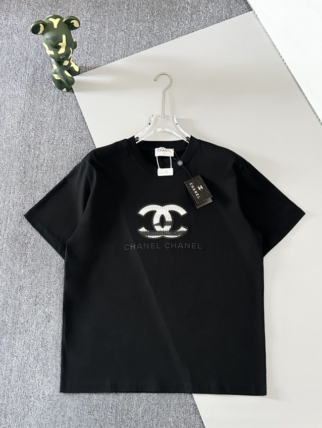 使い勝手良し シャネル n級品 英語LOGOプラス帖毛糸小香マークを用いて丸首半袖Tシャツ