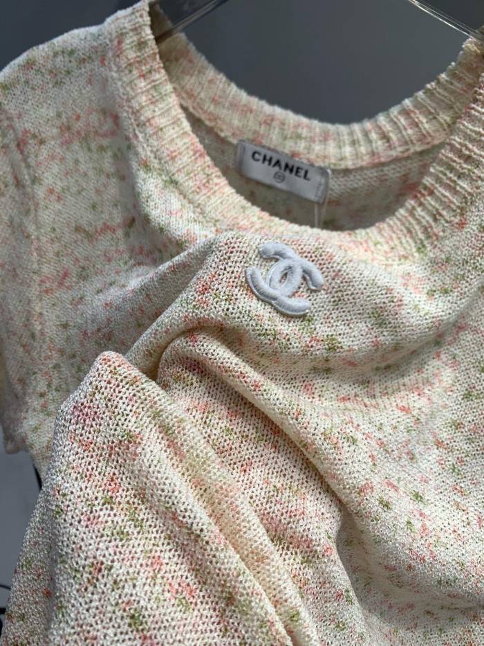 大人気 シャネル 激安偽物 歯ブラシ刺繍刺繍ダブルC混色ニット半袖