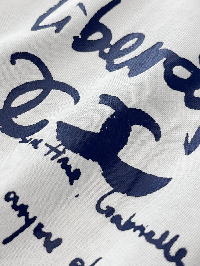 ★超人気 シャネル 激安通販 2024 SS春夏落書きアルファベットプリント半袖Tシャツ