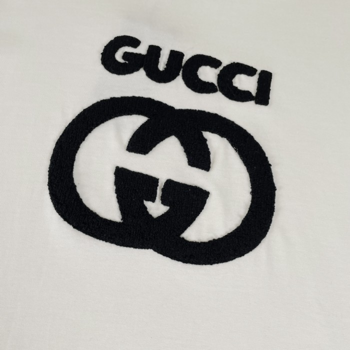 追跡付 グッチ 激安偽物 定番タオルアルファベット刺繍半袖Tシャツ