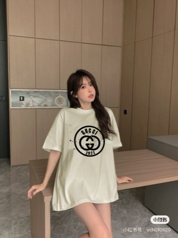 稀少 グッチ n級品 2024春夏新作プリントロゴラウンドネック半袖Tシャツ2色