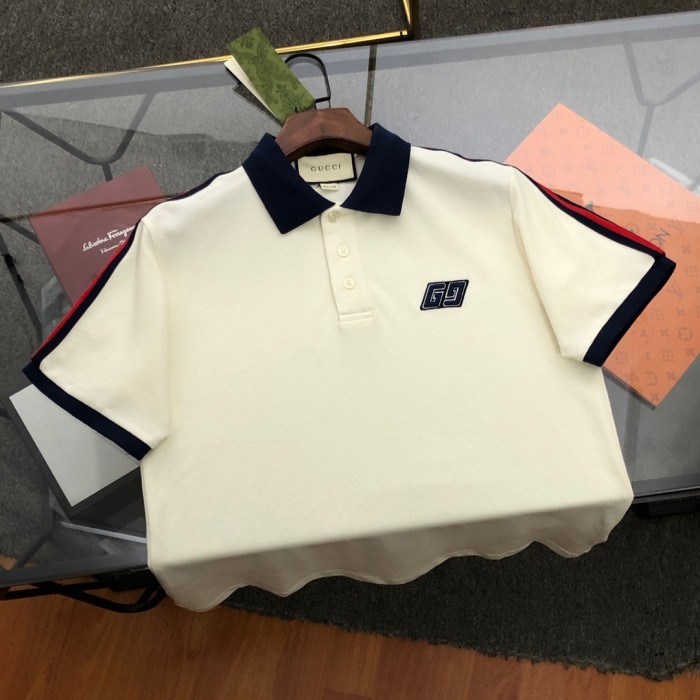 日本未入荷 グッチ 激安偽物 2024春夏新作立体刺繍ロゴ刺繍開襟ポロシャツ半袖