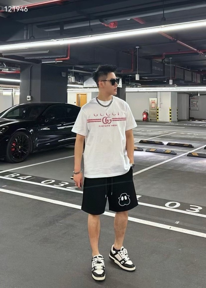 大人気 グッチ スーパーコピー 2024春夏新作プリントロゴラウンドネック半袖Tシャツ
