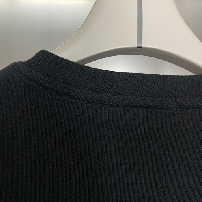 【話題商品！】エルメス 激安偽物 2024新作ポケットレザー半袖Tシャツ