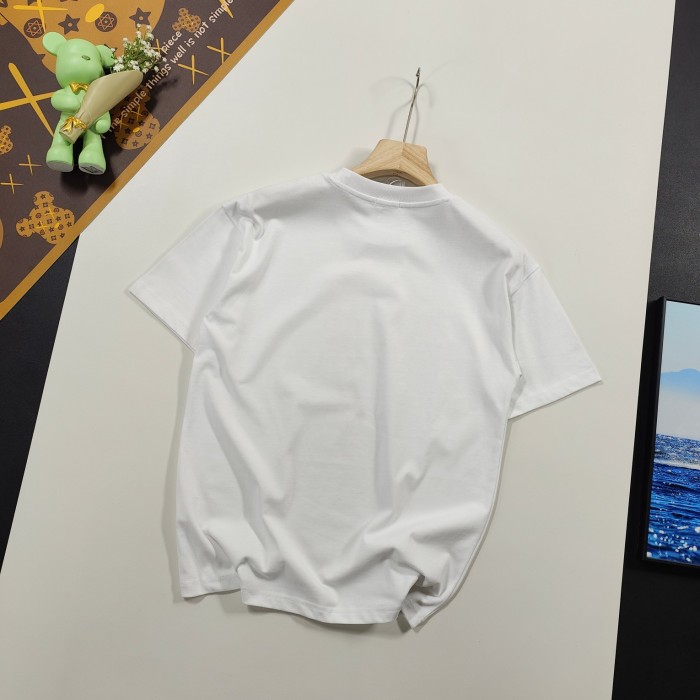 大人気 セリーヌ コピー 24 ss夏の新作シリーズシンプルアルファベットロゴプリント半袖Tシャツ2色