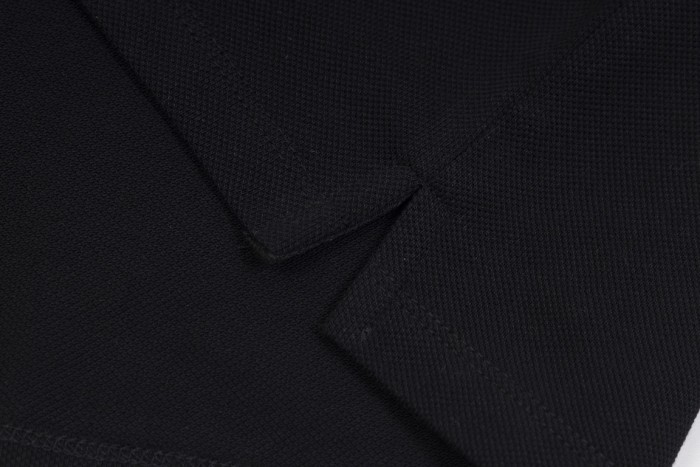 入手困難 ヴェルサーチ n級品 2024新型ダミー光線刺繍開襟半袖