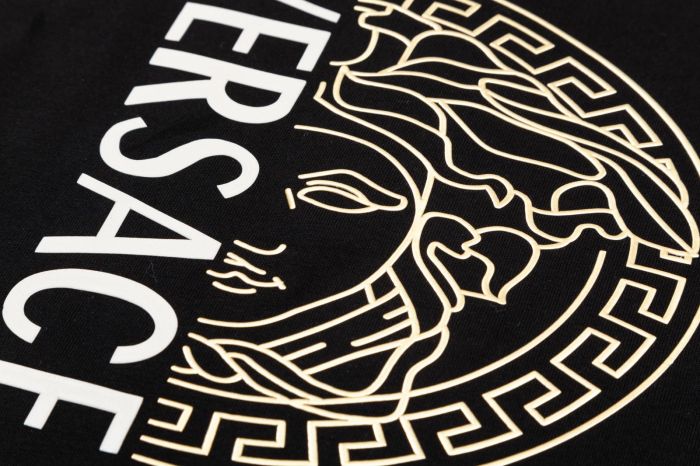 超奇跡の入荷☆ ヴェルサーチ 偽物通販 2024 FW半袖Tシャツ