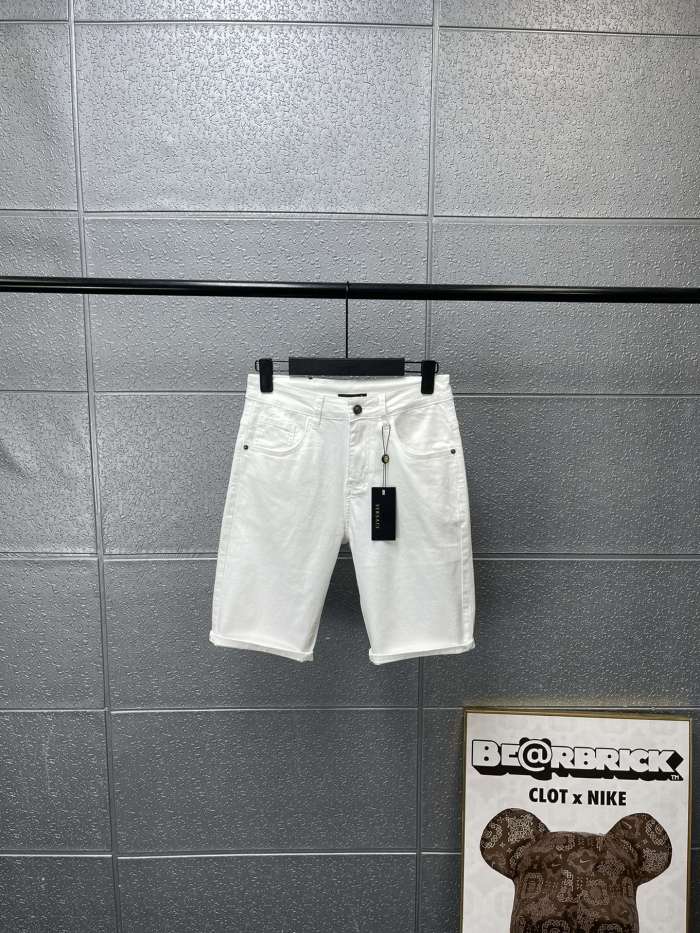 大人気 ヴェルサーチ 激安通販 の新作フェンディ連合の超柔デニムパンツ2色