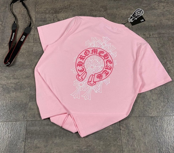 一目惚れ♪ クロムハーツ n級品 馬蹄十字大プリントペアルック半袖T