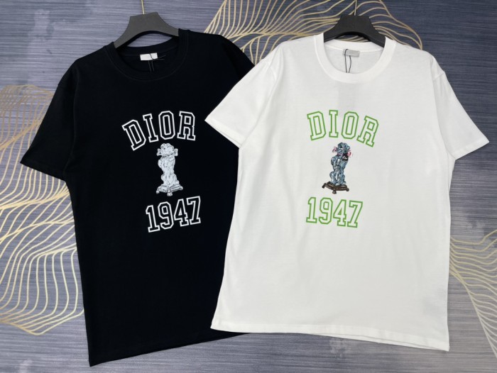 入手困難 ディオール 偽物通販 2024春夏新作ロゴラウンドネック半袖Tシャツ2色