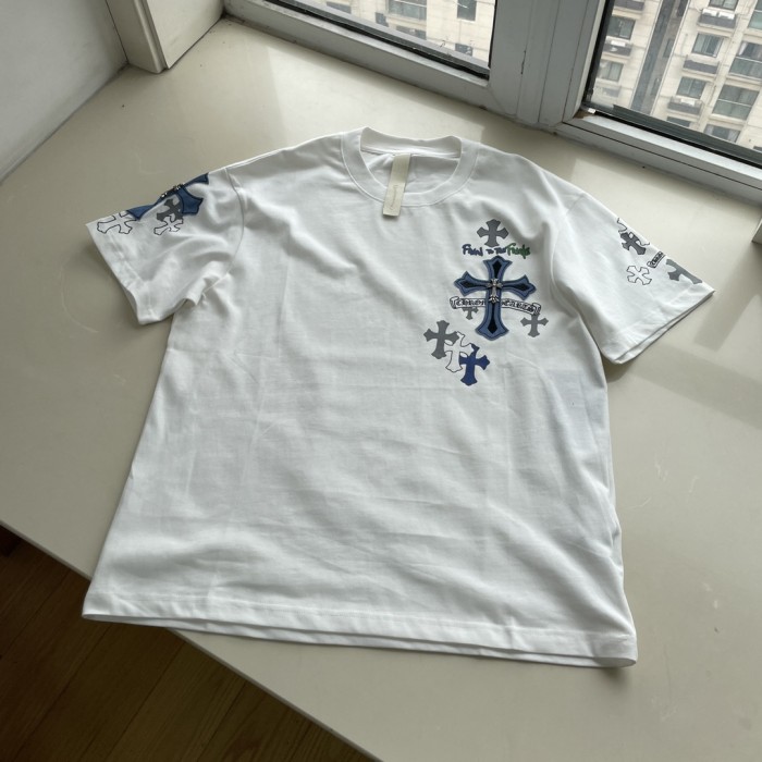 【話題商品！】クロムハーツ 激安通販 の皮貼り十字架の鉄のマイクロロゴTシャツ