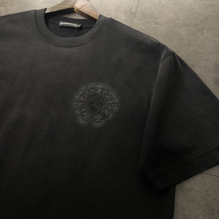 ★超人気 クロムハーツ スーパーコピー 2024新型同系色の馬蹄型半袖Tシャツ