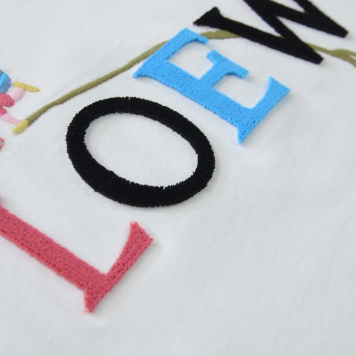 日本未入荷 ロエベ コピー 歯ブラシ刺繍刺繍レッサーパンダカジュアル丸首半袖Tシャツ