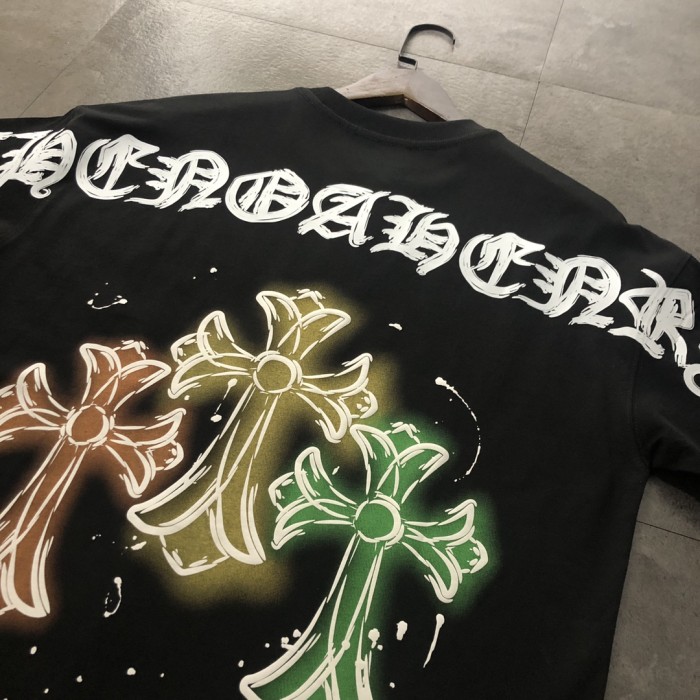 一目惚れ♪ クロムハーツ コピーおすすめ 2024新作手描きプリント半袖Tシャツ