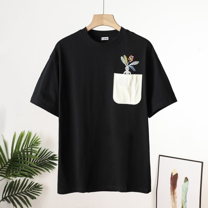 使い勝手良し ロエベ 偽物通販 マンデラ草刺繍ポケットパッチワークロゴ刺繍Tシャツ2色