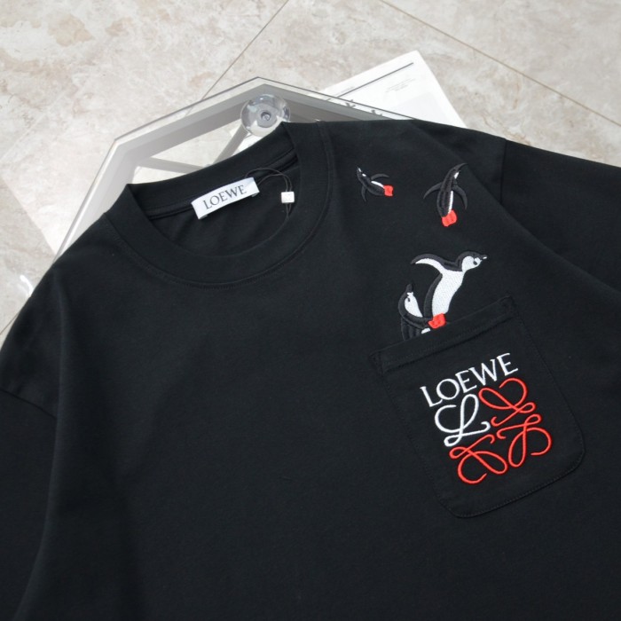 新作 ロエベ 激安偽物 ペンギン刺繍カジュアルラウンドネック半袖Tシャツ