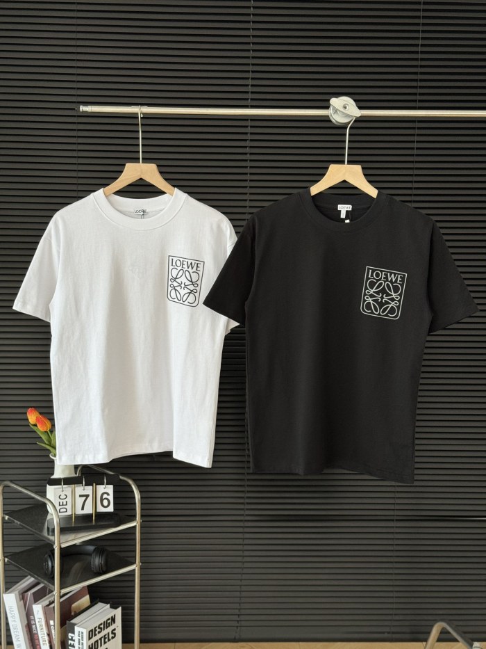 使い勝手良し ロエベ コピーおすすめ 夏のポケットロゴ柄刺繍カップル半袖Tシャツ2色