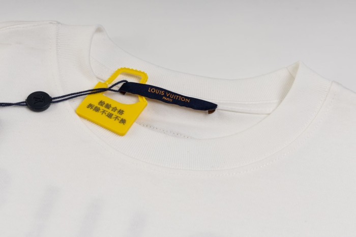 日本未入荷 クロムハーツ 激安偽物 2024新スローガンアルファベットLOGOロゴ前後幅プリント丸首半袖