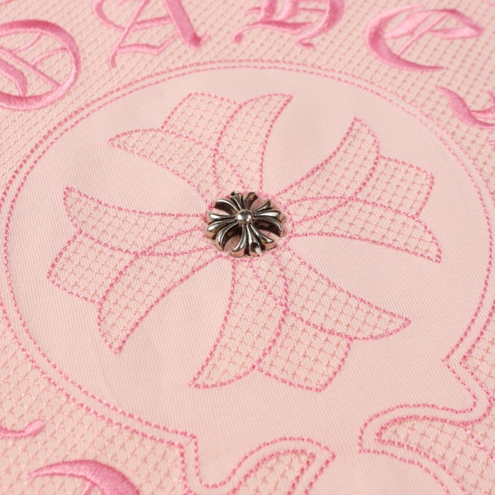 累積売上総額第１位！ クロムハーツ n級品 重工業十字架刺繍サンスクリット馬蹄手綴じ半袖Tシャツ