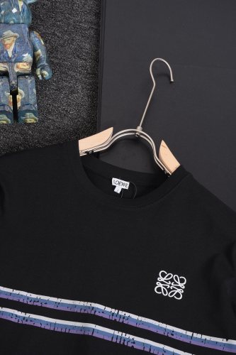 超奇跡の入荷☆ ロエベ 偽物通販 刺繍オールインワンネック半袖Tシャツ