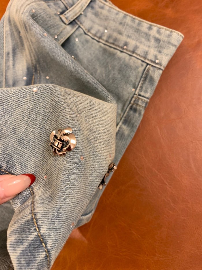 超奇跡の入荷☆ クロムハーツ 激安偽物 Chrome Hearts デニムパンツ
