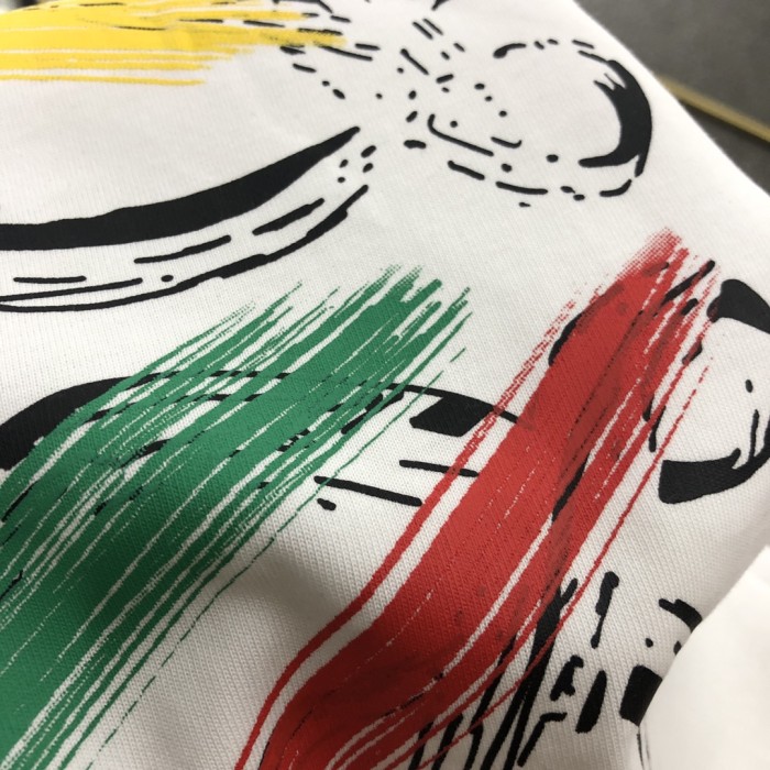 ★超人気 ロエベ 偽物通販 2024新作胸元プリントロゴ半袖Tシャツ