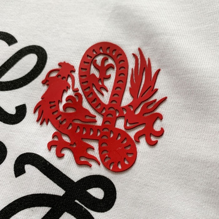 日本未入荷 ロエベ 激安偽物 重工刺繍男女同型丸首Tシャツ