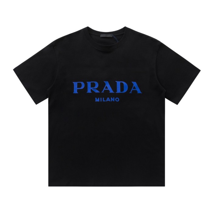新作 プラダ スーパーコピー の新作丸首Tシャツ半袖