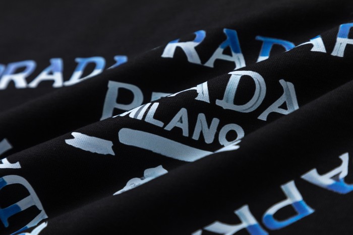 【限定】プラダ コピーおすすめ ジャカードニットクルーネックTシャツ半袖