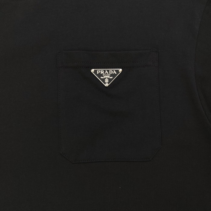 入手困難 プラダ n級品 ポケット三角ロゴカジュアルカップルゆったり半袖Tシャツ