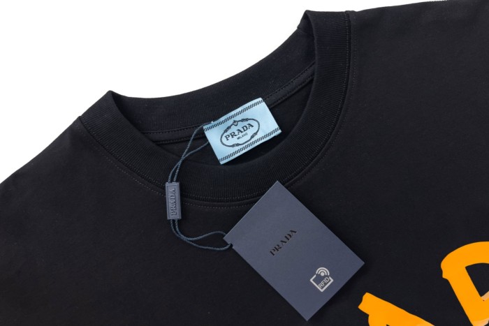一目惚れ♪ プラダ コピー 2024新型丸首半袖Tシャツの色