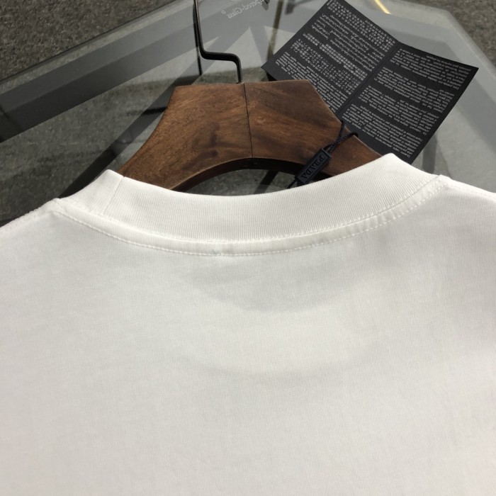 高品質 プラダ スーパーコピー 2024定番シリコンロゴポケット半袖Tシャツ