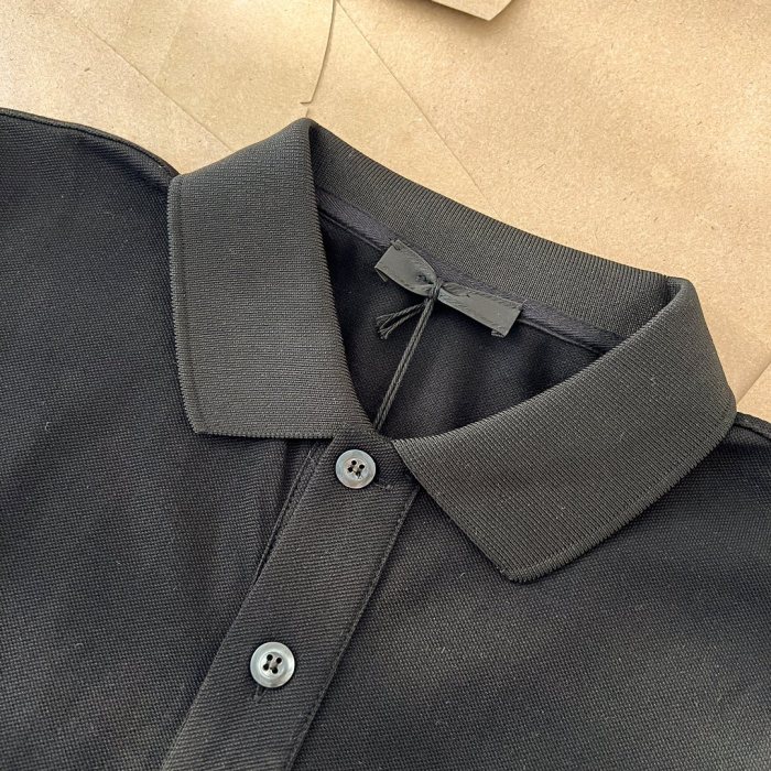 ★超人気 プラダ n級品 三角手縫いロゴポロシャツ
