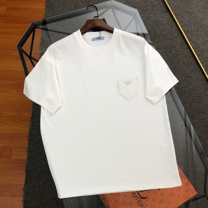 日本未入荷 プラダ コピー 2024新作ラベリングロゴ半袖Tシャツ