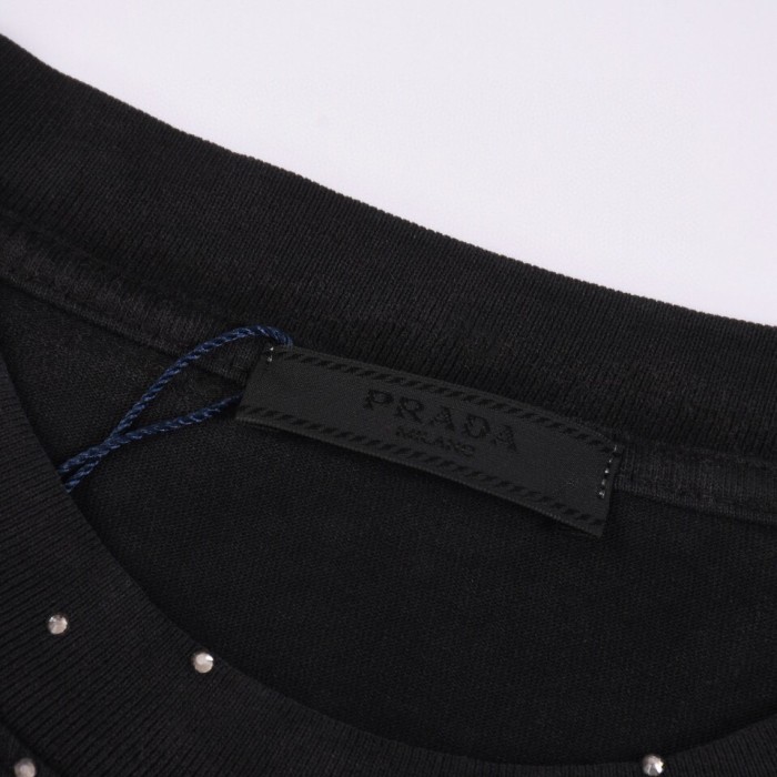 使い勝手良し プラダ 激安通販 2024 SS春夏新作水洗三角ロゴ満天星ドリル丸首半袖Tシャツ