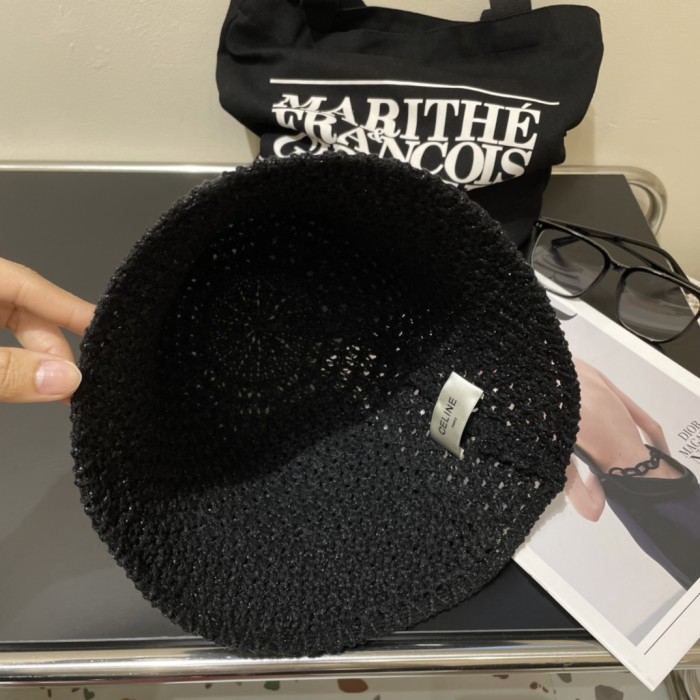 追跡付 セリーヌ n級品 2024新型透かし彫りの小さな香風色合わせのバケットハット漁師帽