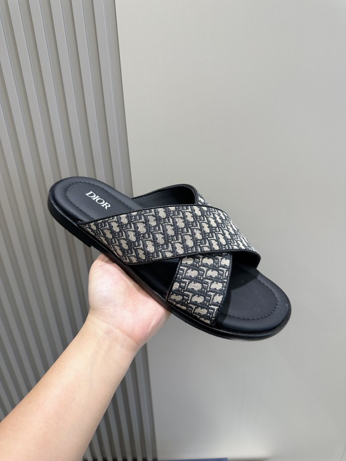 日本未入荷 ディオール スーパーコピー 男性用本革スリッパ