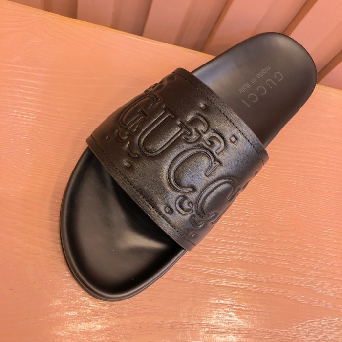 高品質 グッチ n級品 の新型メンズ サンダル
