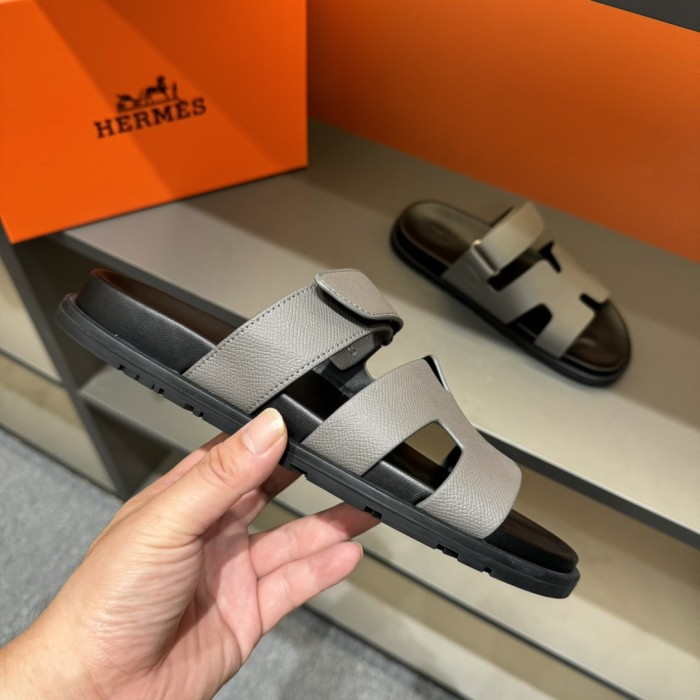 超奇跡の入荷☆ エルメス n級品 の新型メンズ サンダル