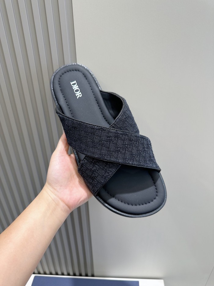 【話題商品！】ディオール n級品 男性用本革スリッパ