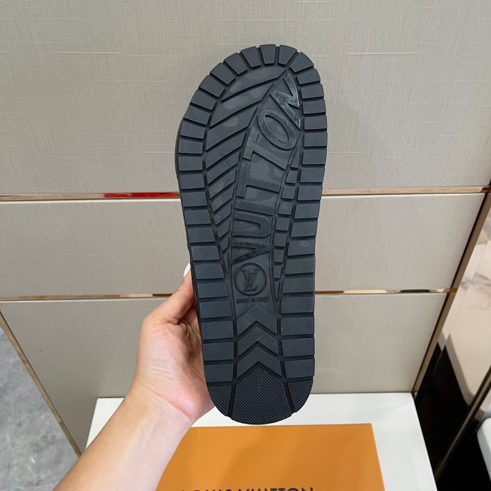 【話題商品！】ルイヴィトン 激安通販 の新型メンズ サンダル