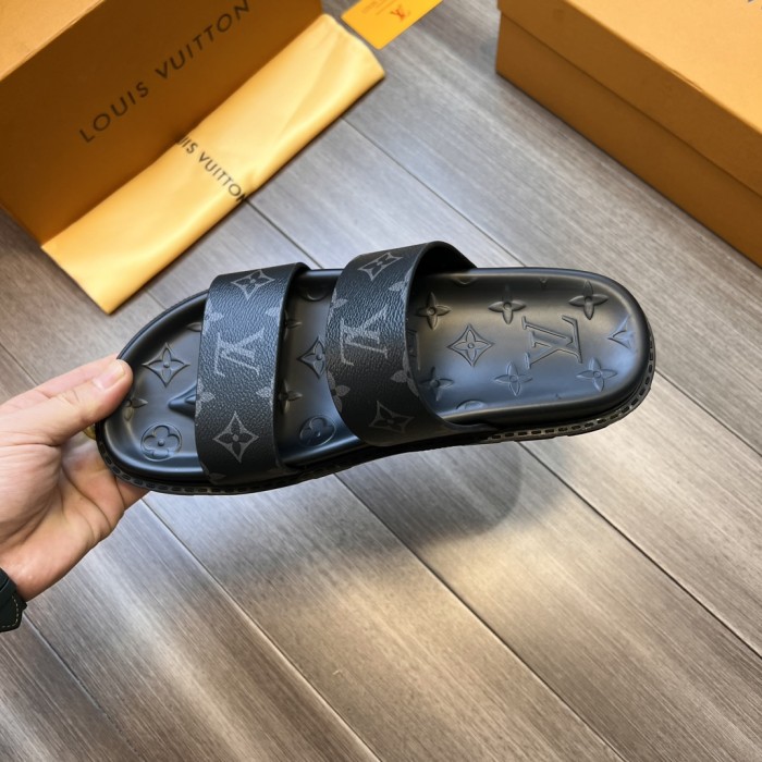 【限定】ルイヴィトン 激安偽物 の新型メンズ サンダル