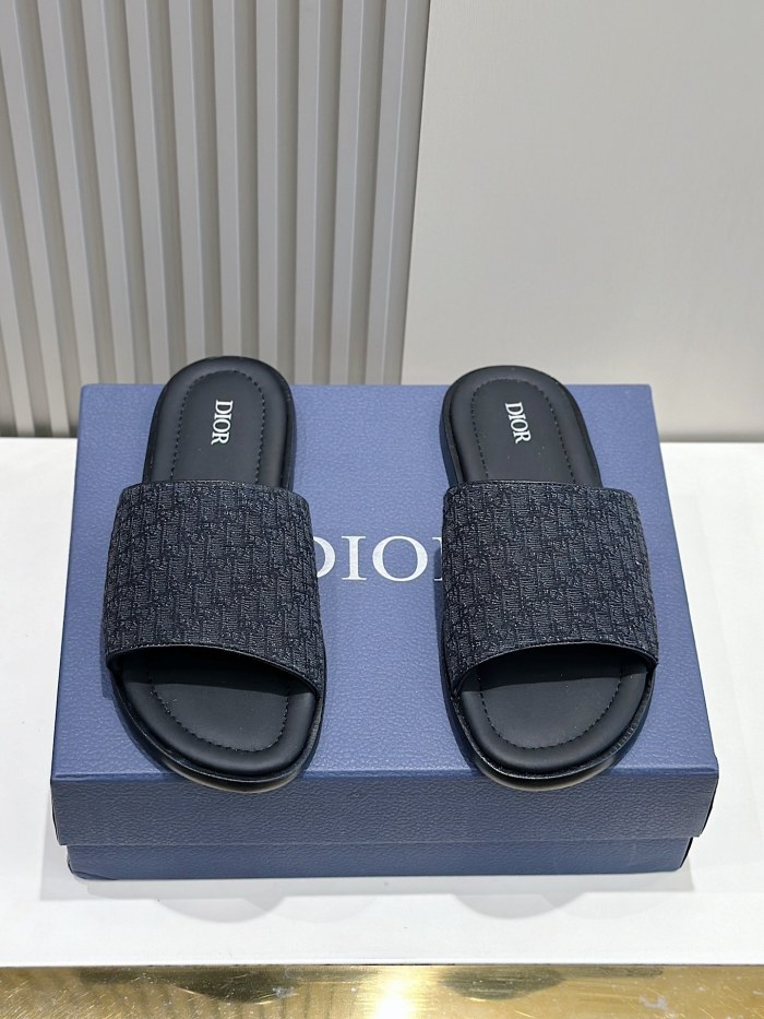 超奇跡の入荷☆ ディオール 偽物通販 男性用本革スリッパ