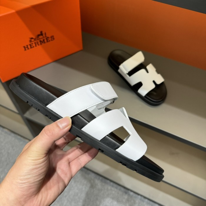 新作 エルメス スーパーコピー の新型メンズ サンダル