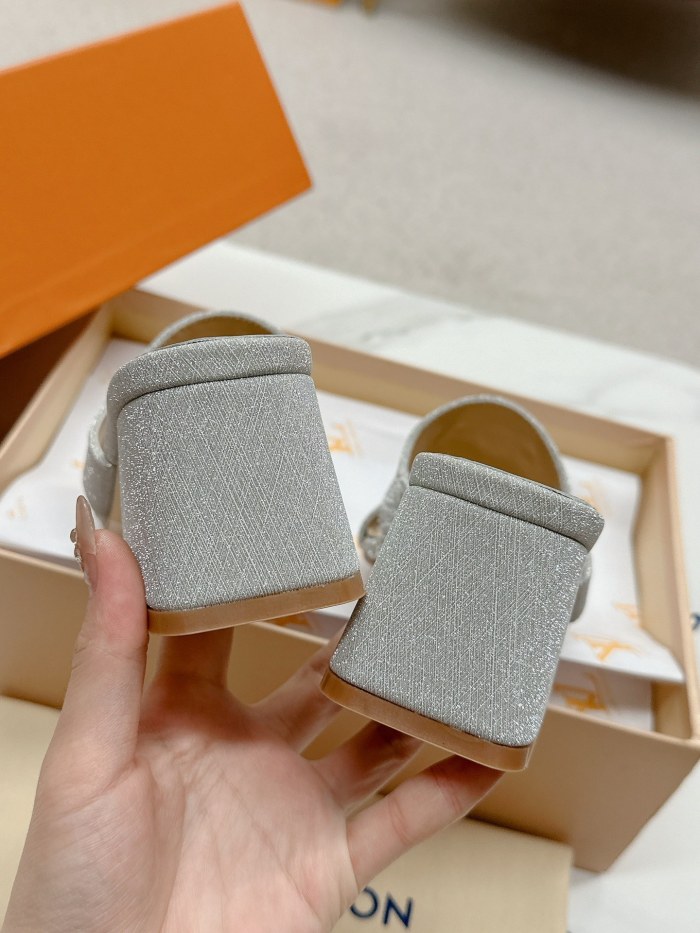 超話題! ル イヴィトン n級品 LV怠け者はこのUrban Twist婦人靴