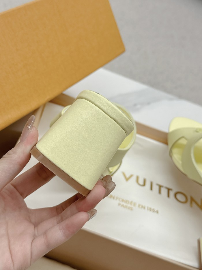 超奇跡の入荷☆ ル イヴィトン コピーおすすめ 2024 ss春夏スリッパ