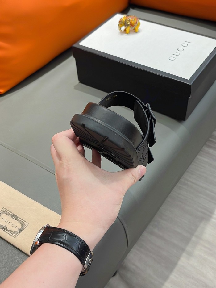稀少 グッチ n級品 の新型メンズ サンダル